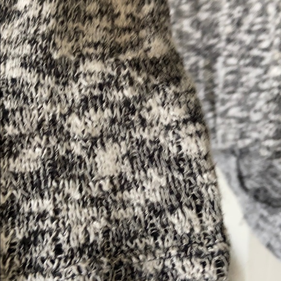 Knit Grey and White sweater - Picture 2 of 2